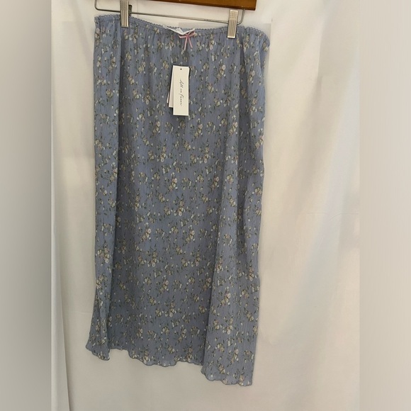 NWT All in favor floral‎ crinkle midi skirt in blue/white/yellow size XL - Picture 10 of 10